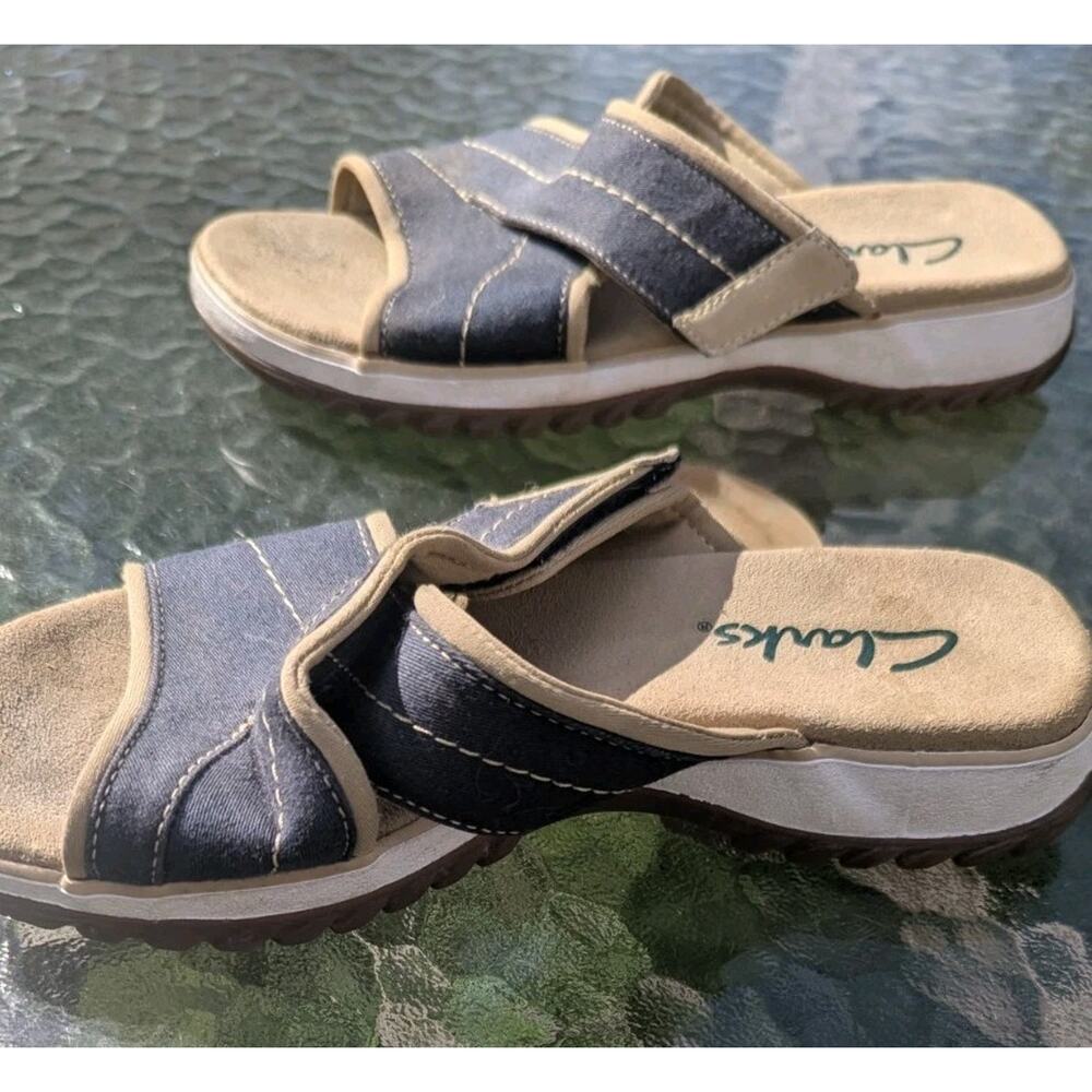 Clarks Adjustable Canvas Blue/Tan Sandals Open Toe Slip On Women’s Size 6 M